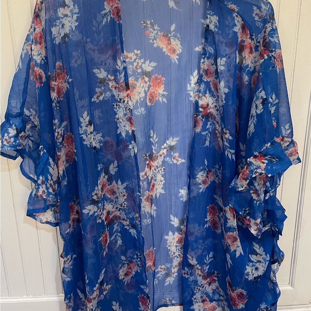 Women’s Rewind Blue Floral Sheer Kimono Wrap - Size M